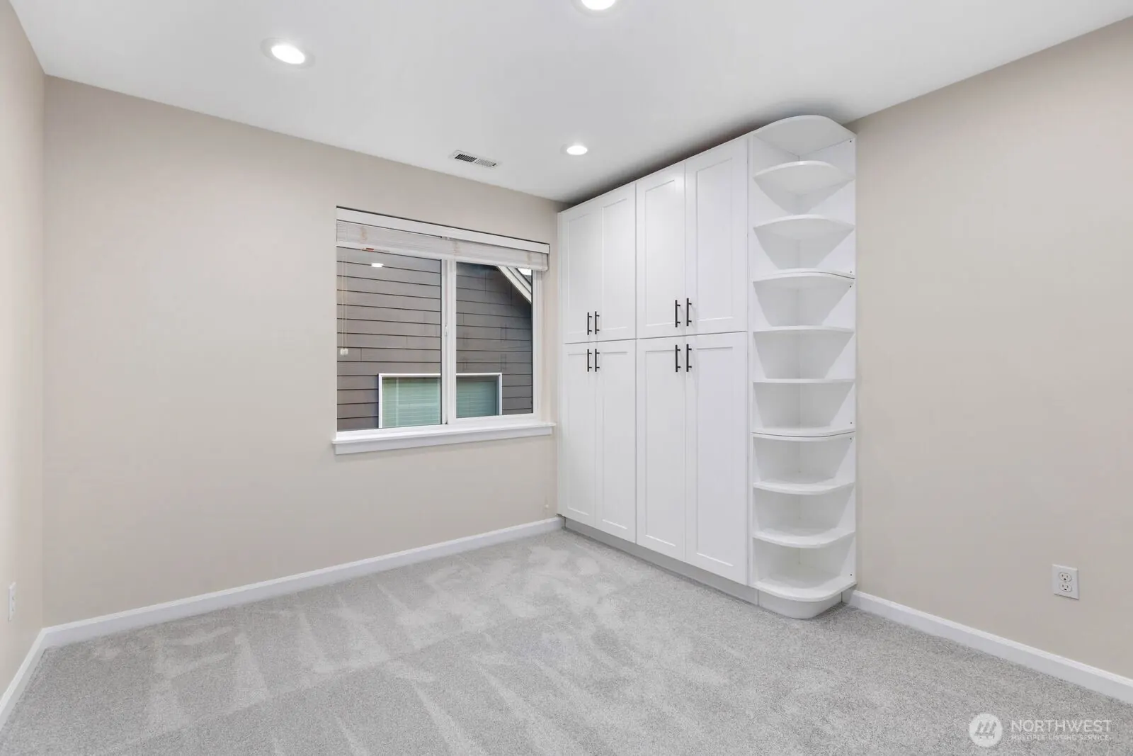 14008 SE 21st Place, Bellevue: photo 29 of 40