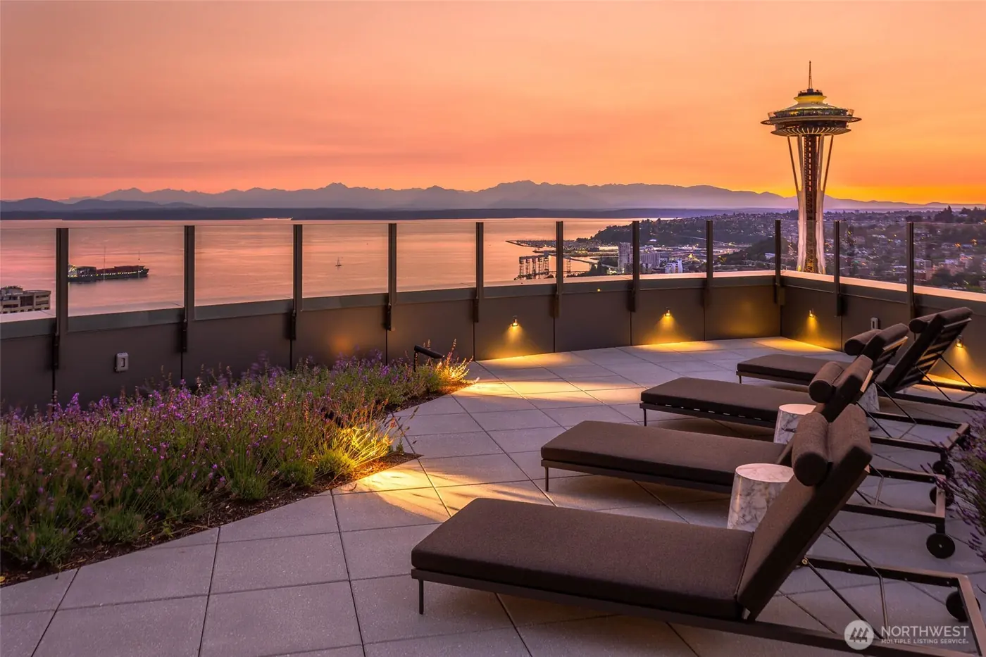 820 Blanchard Street 1209, Seattle: photo 4 of 8