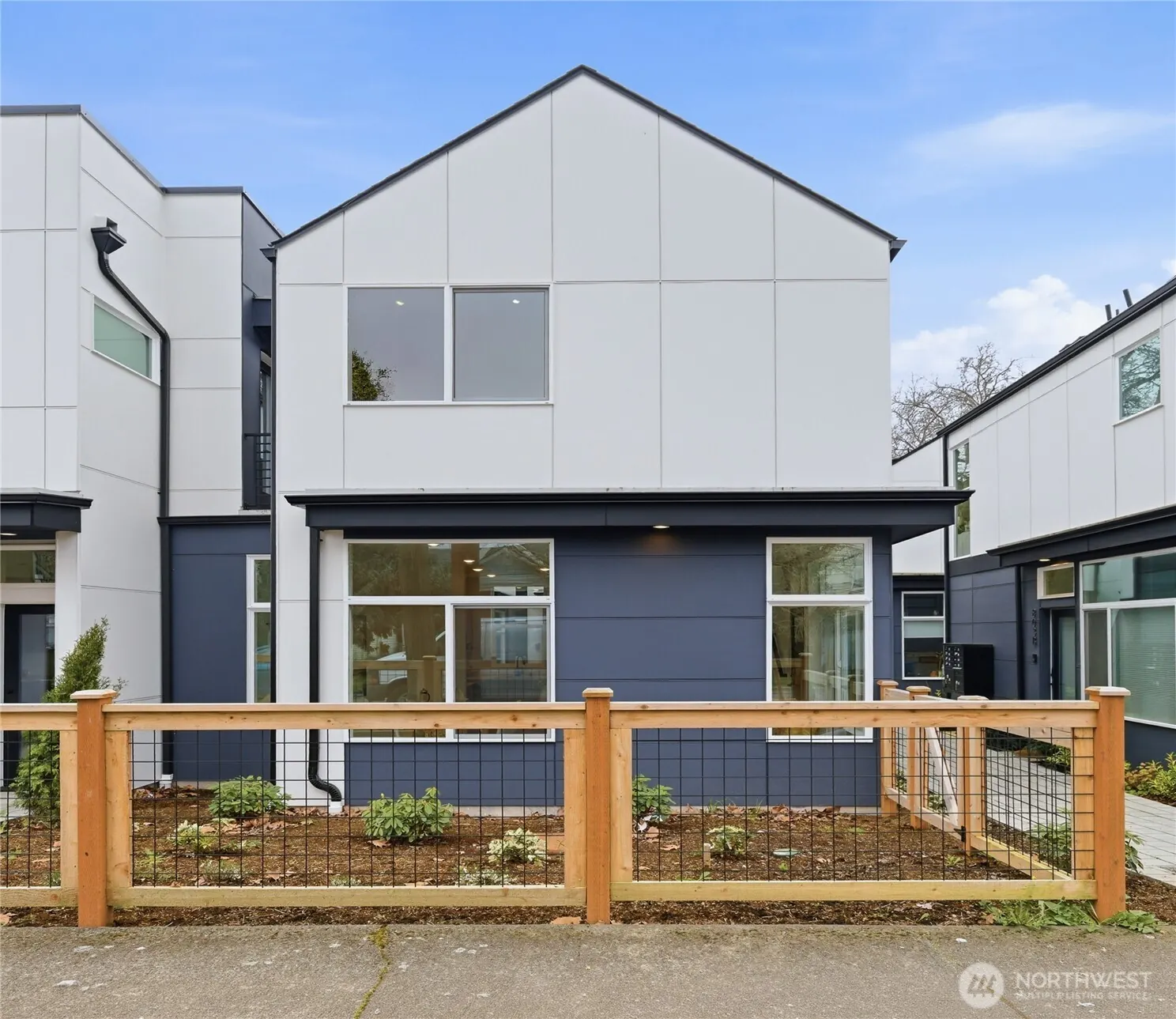 1039 S Cloverdale Street A, Seattle: photo 15 of 17