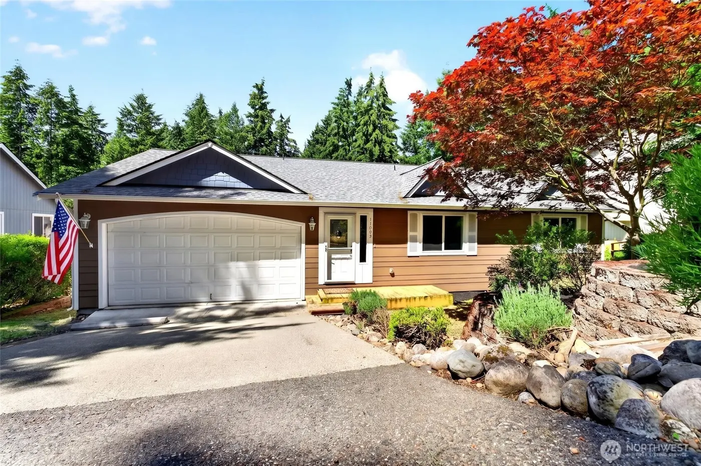 307 Solberg Street NW, Yelm: photo 5 of 8