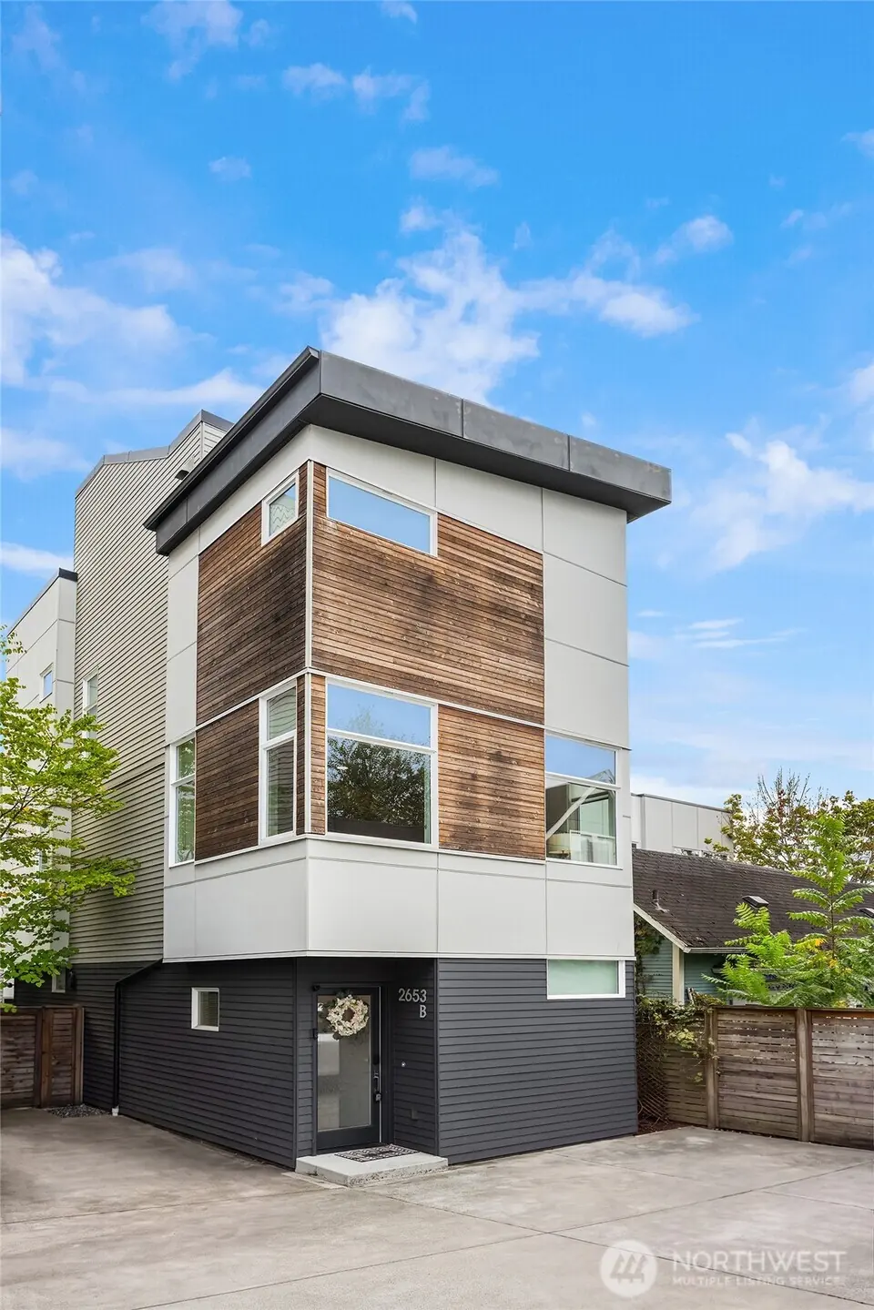 2426 NW 64th Street C, Seattle: photo 3 of 8